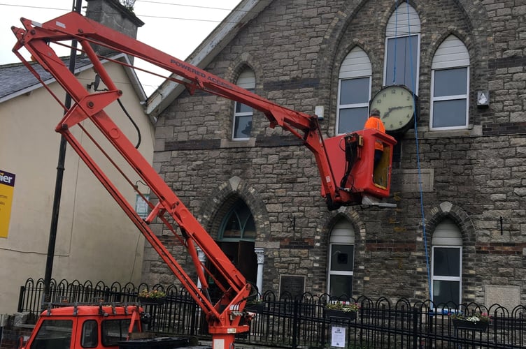 Gunnislake clock removal