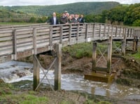 Environment Minister finds out about pioneering work in Valley