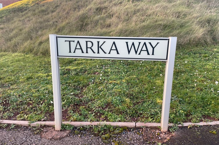 Tarka Way, Crediton