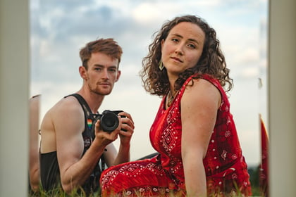 Award winning folk duo to perform in Devon on spring tour