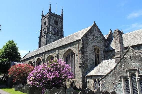 Tavi Parish Church