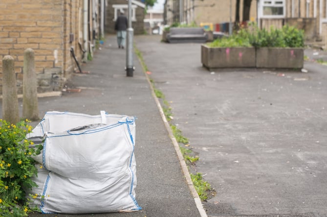 Cluttered pavements.