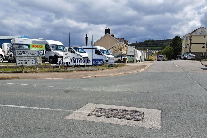 “Why can’t it just be fixed?” ask the Rother family: the offending manhole cover on the Launceston Road in Kelly Bray.