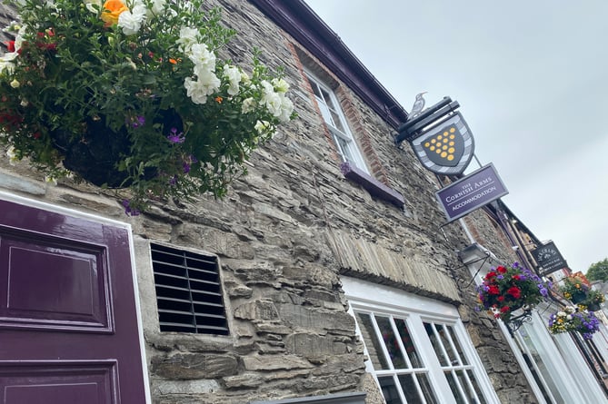 The Cornish Arms looking very summery.